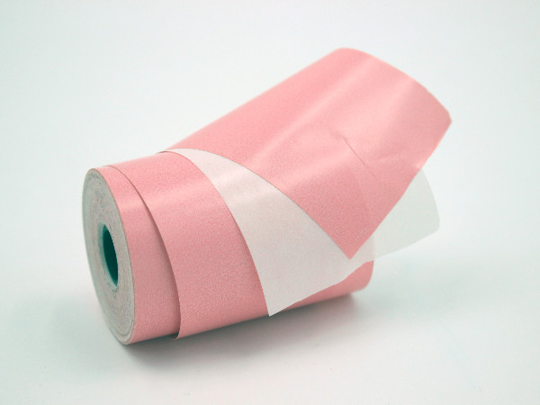 不干胶标签粘在纸箱上用水胶还是热熔胶好？